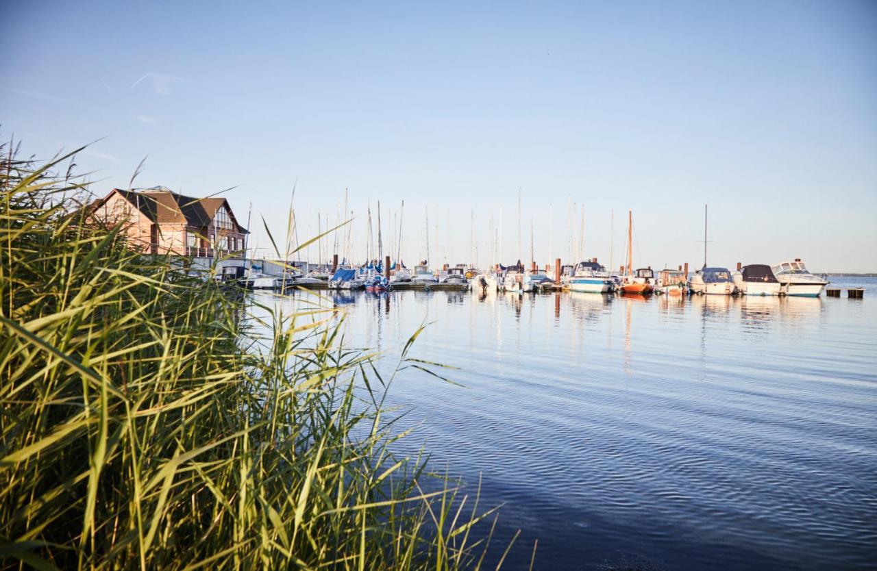 Bades Huk Marina Hotel Hohen Wieschendorf Luaran gambar