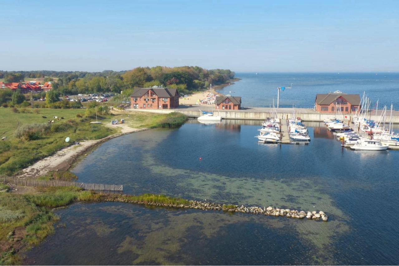 Bades Huk Marina Hotel Hohen Wieschendorf Luaran gambar