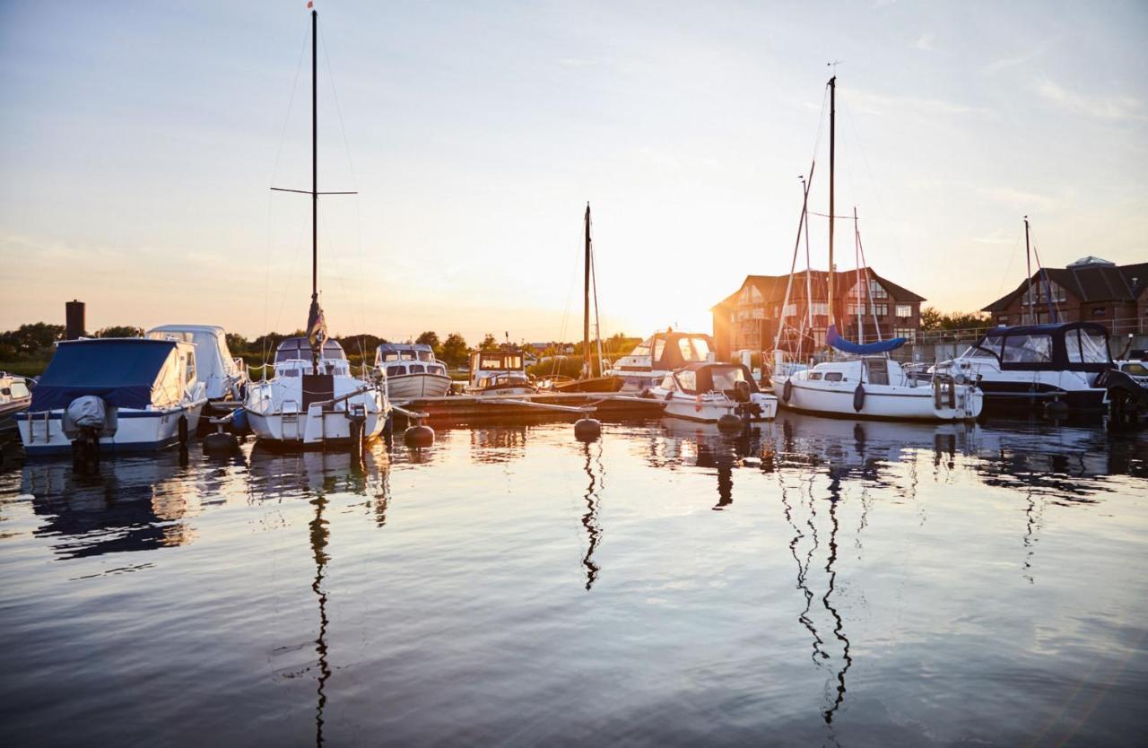 Bades Huk Marina Hotel Hohen Wieschendorf Luaran gambar